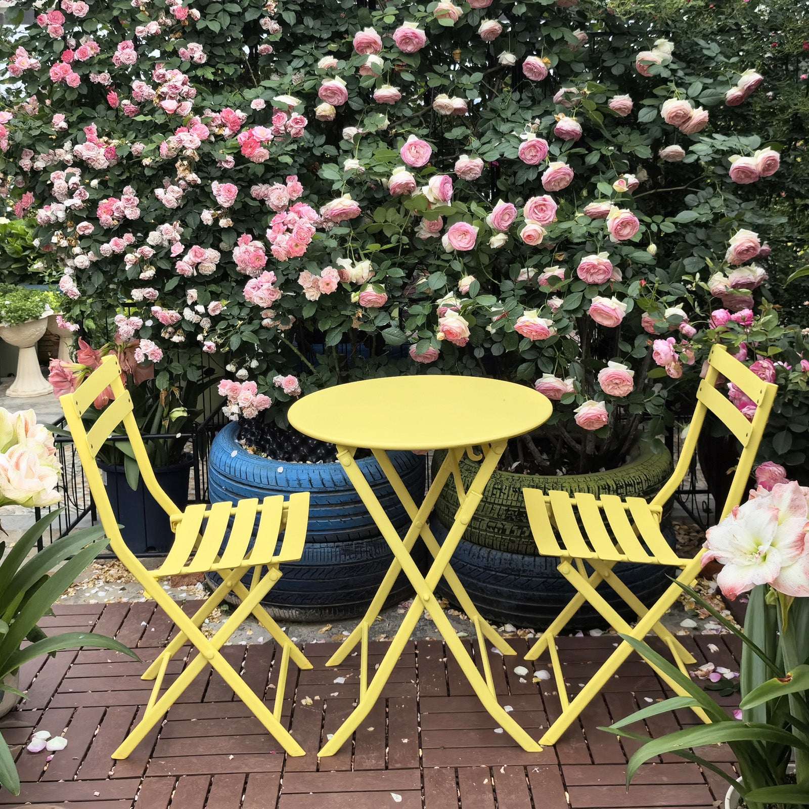 Yellow 3-piece foldable patio bistro set with round table and two chairs
